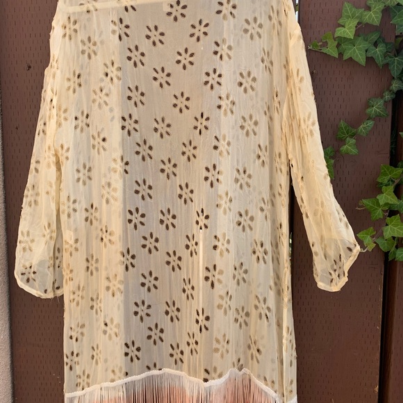 Kimono - Picture 2 of 4